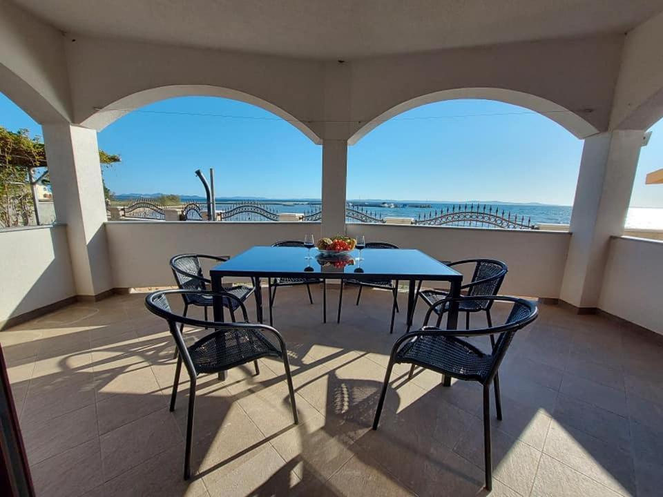 Apartments Hrestak بريفلاكا المظهر الخارجي الصورة