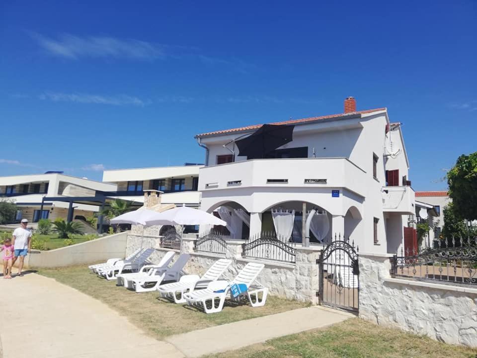 Apartments Hrestak بريفلاكا المظهر الخارجي الصورة