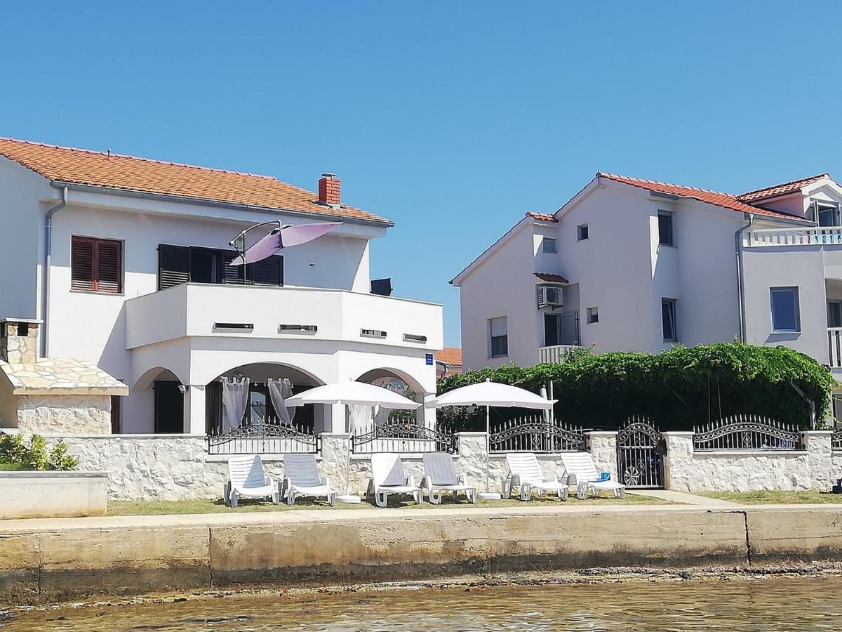 Apartments Hrestak بريفلاكا المظهر الخارجي الصورة