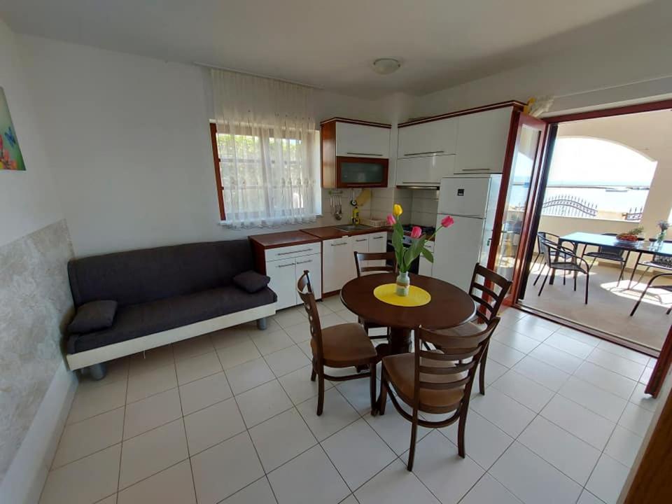 Apartments Hrestak بريفلاكا المظهر الخارجي الصورة