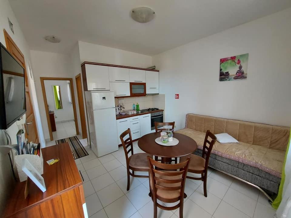 Apartments Hrestak بريفلاكا المظهر الخارجي الصورة